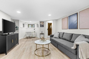 Spacious NW Apt Steps to 14th Street Corridor